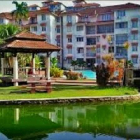 Hagia Medina Muslims Guesthouse Port Dickson Exterior photo